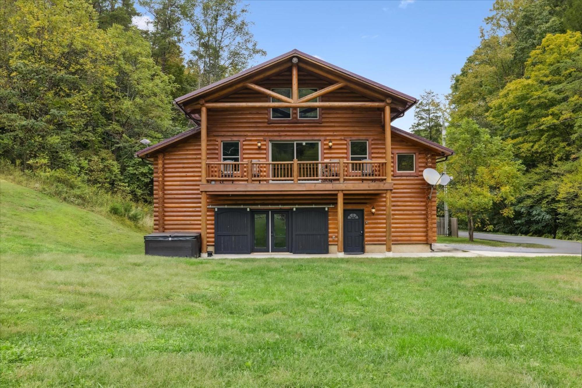 Hot Tub Fire Pit Game Room Theater Easy Access Sleeps 12 - Black Bear Lodge 鸽子谷 外观 照片