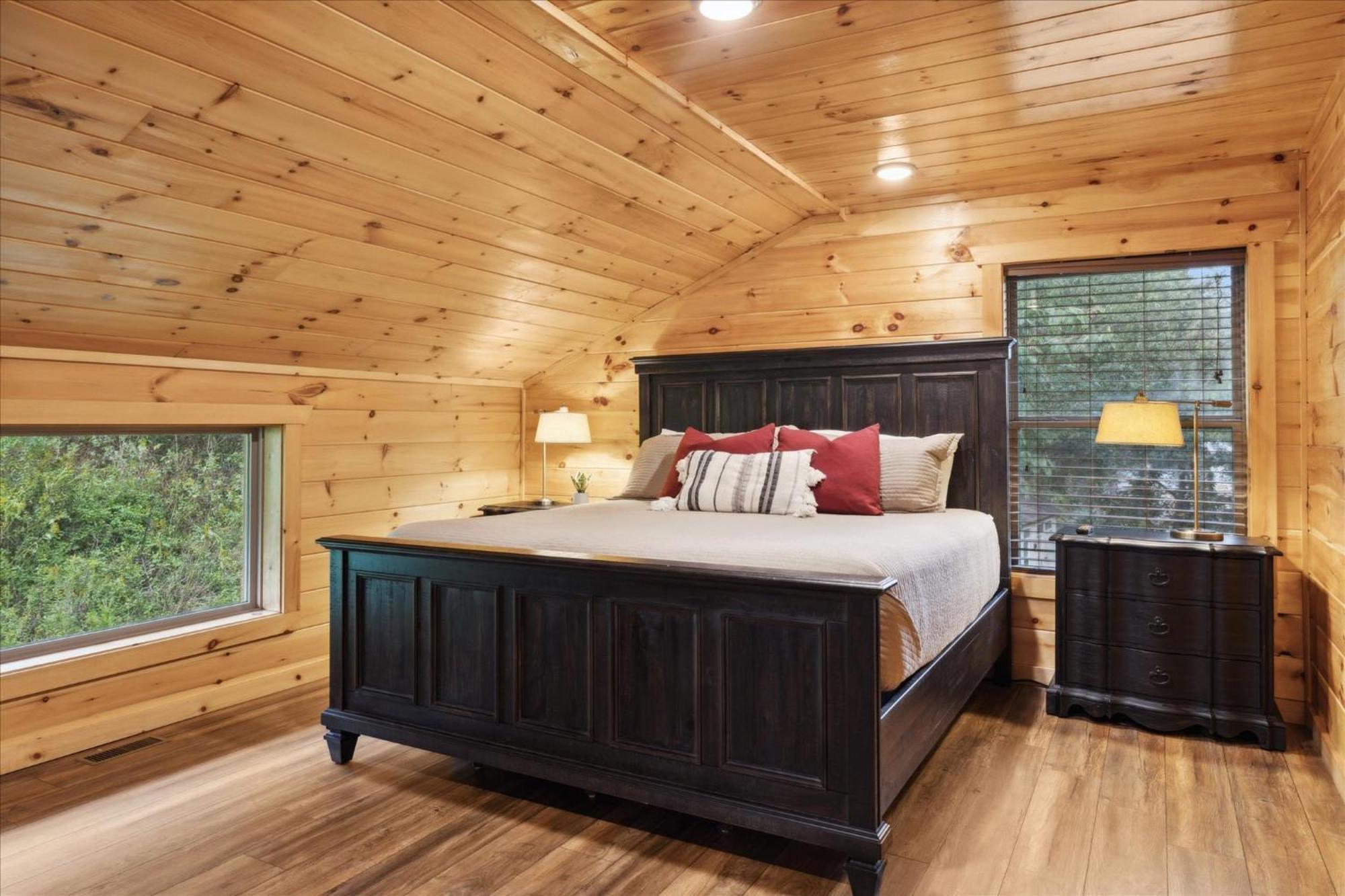 Hot Tub Fire Pit Game Room Theater Easy Access Sleeps 12 - Black Bear Lodge 鸽子谷 外观 照片