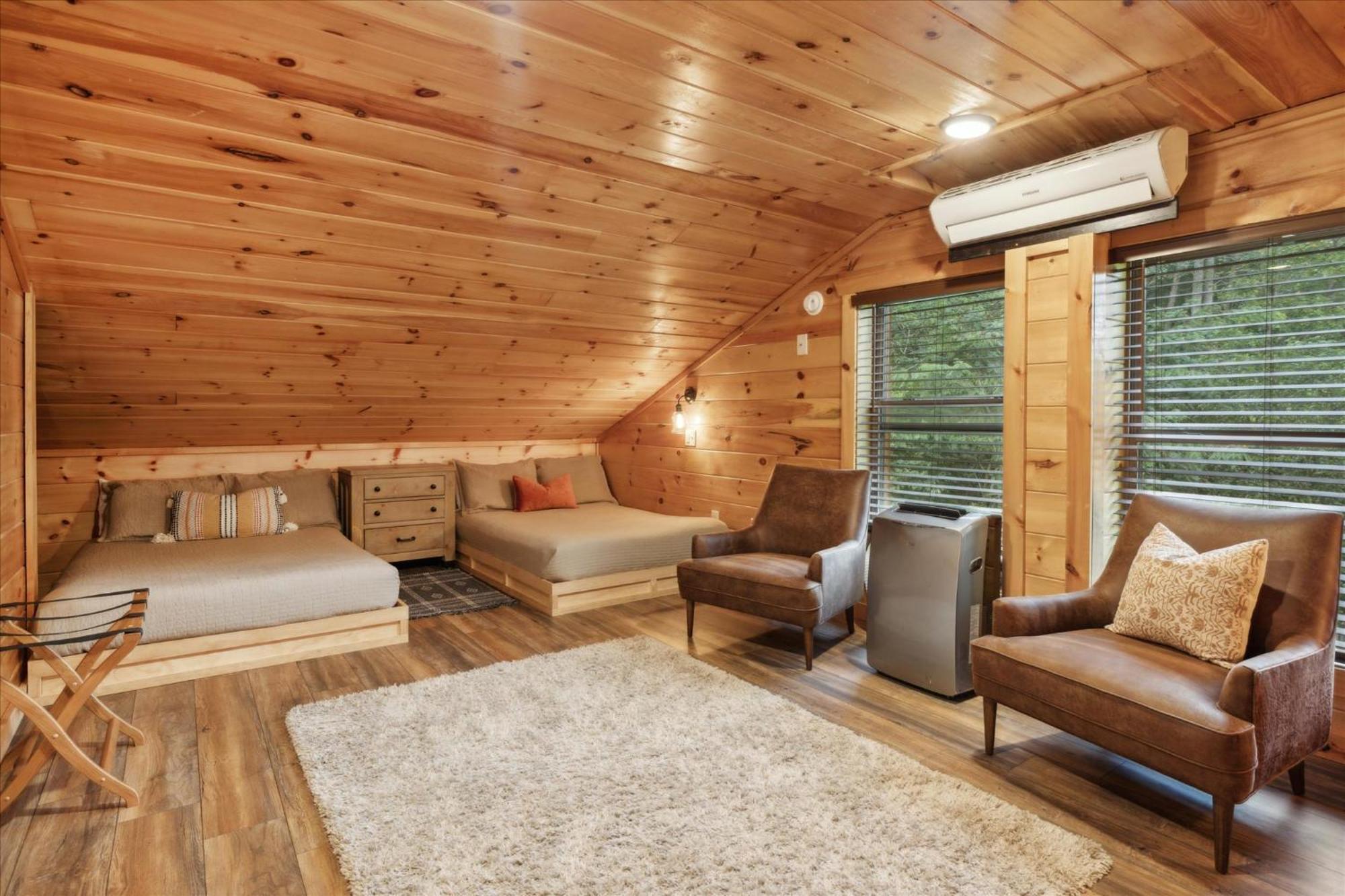 Hot Tub Fire Pit Game Room Theater Easy Access Sleeps 12 - Black Bear Lodge 鸽子谷 外观 照片