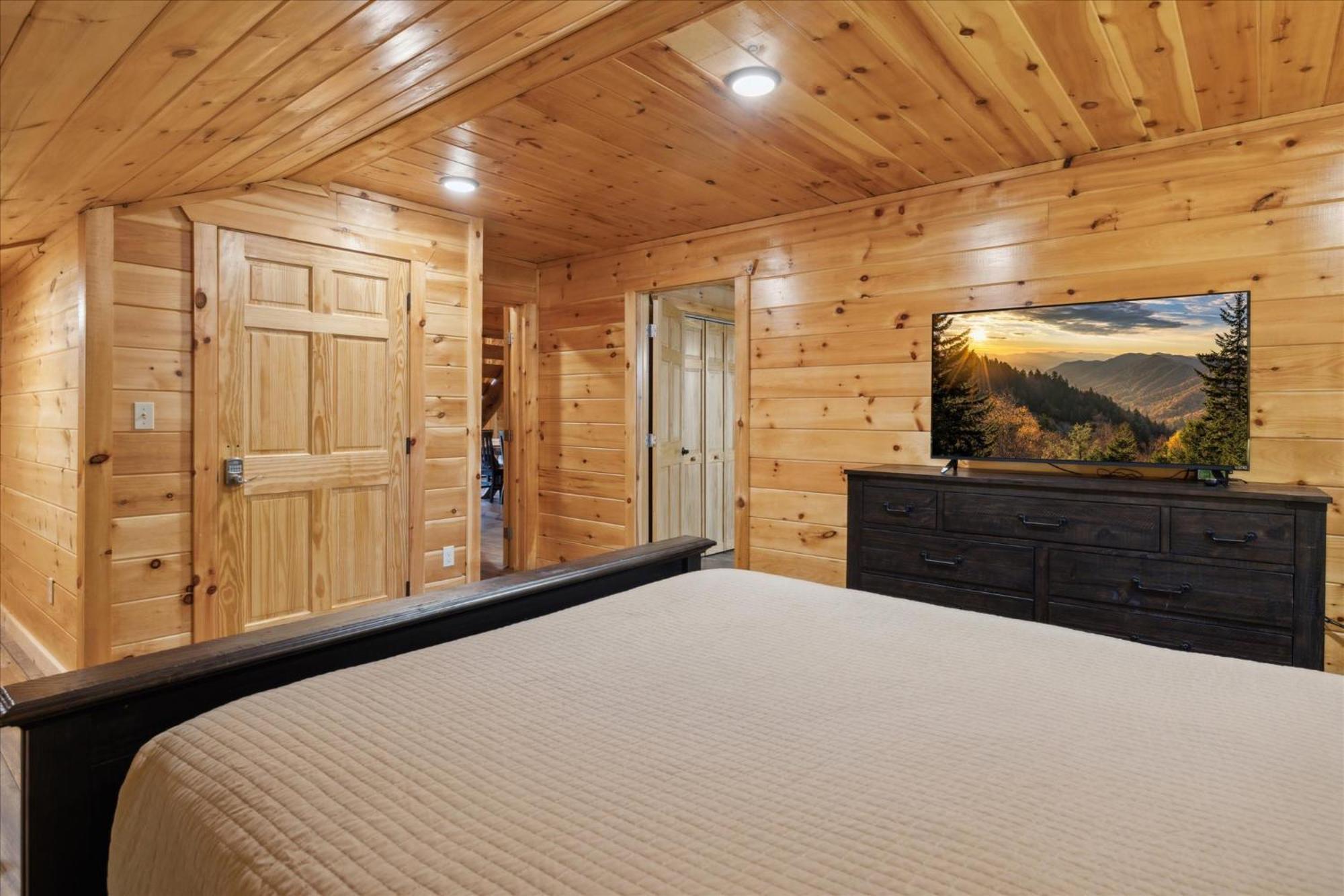 Hot Tub Fire Pit Game Room Theater Easy Access Sleeps 12 - Black Bear Lodge 鸽子谷 外观 照片