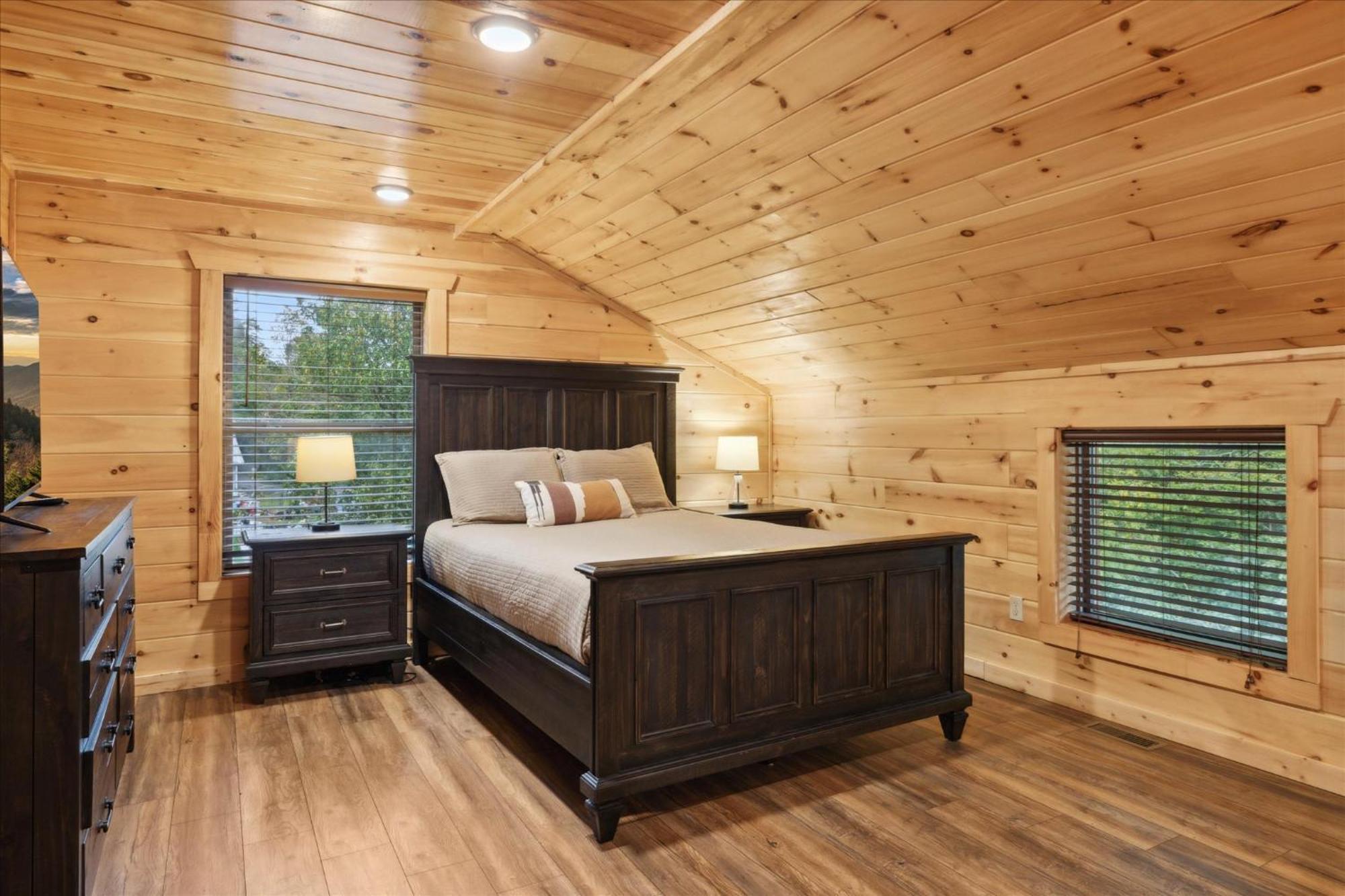 Hot Tub Fire Pit Game Room Theater Easy Access Sleeps 12 - Black Bear Lodge 鸽子谷 外观 照片